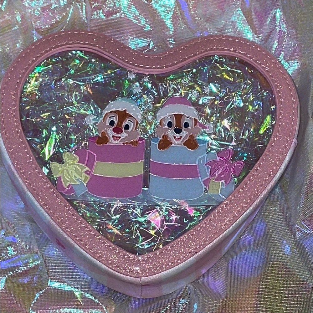 Stoney Clover Disney Holiday Heart pouch